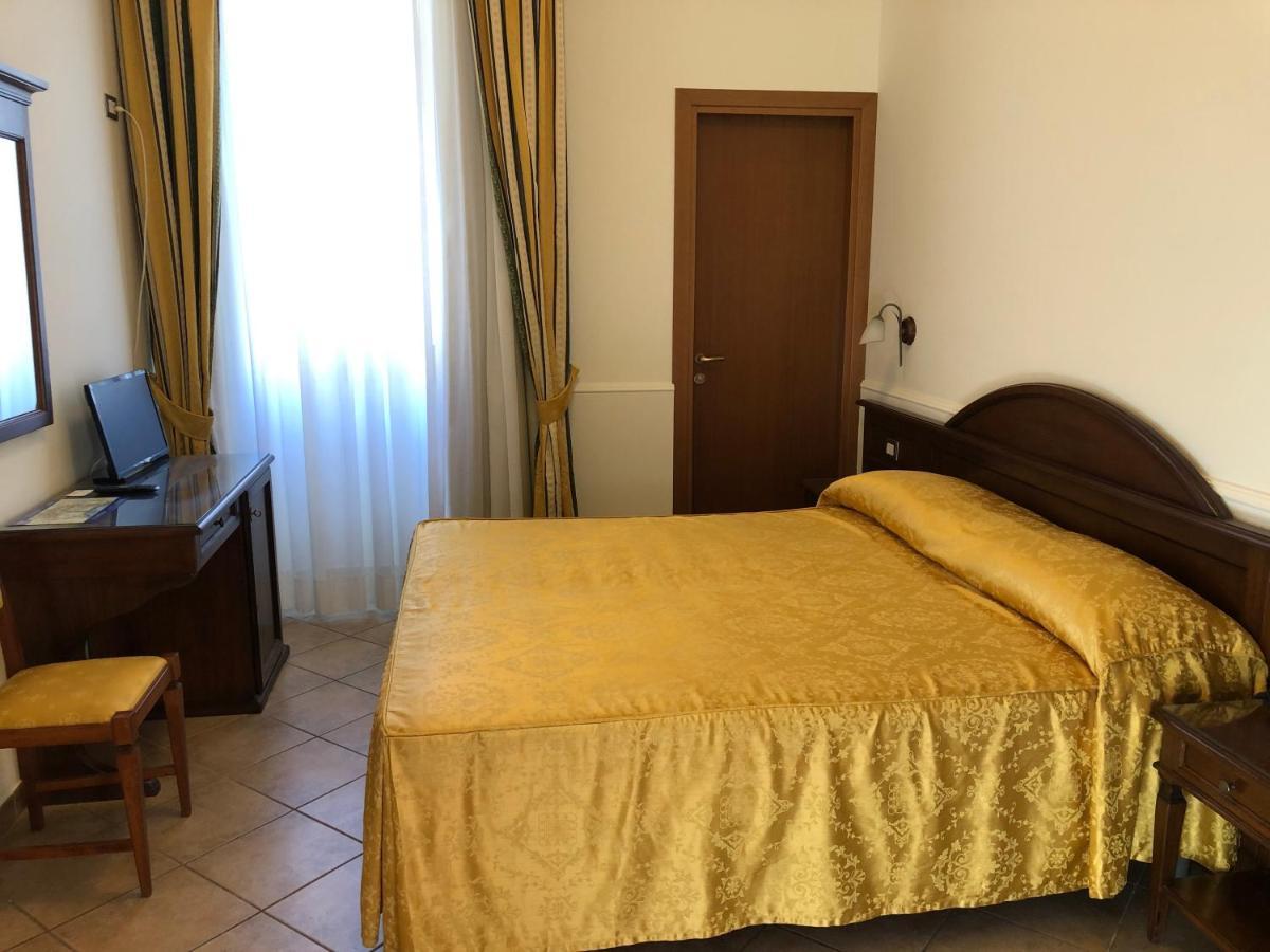 Hotel Zodiaco بولسينا المظهر الخارجي الصورة